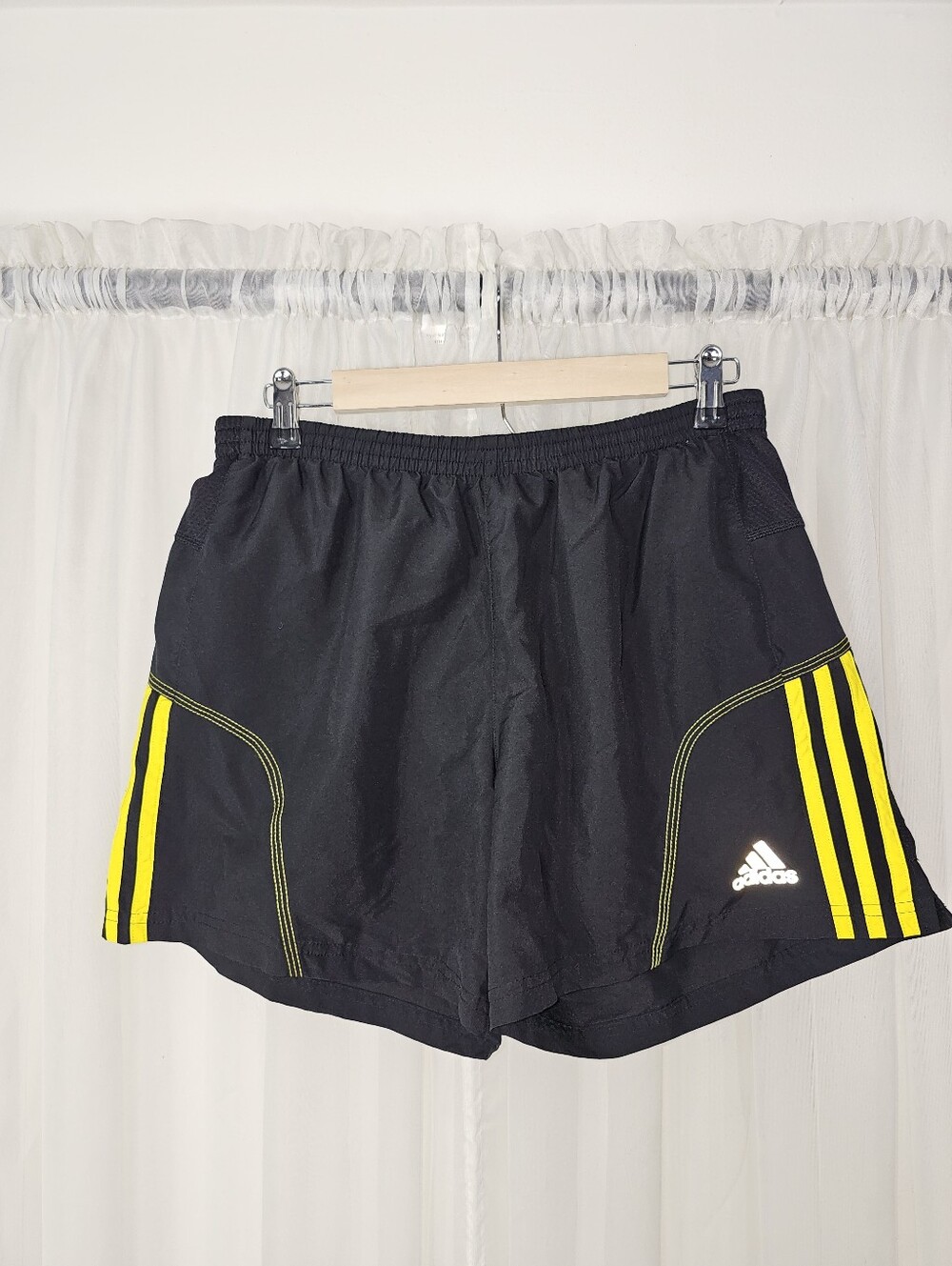 adidas Response DS Climalite Running Shorts Black Yellow 3-Stripe Medium